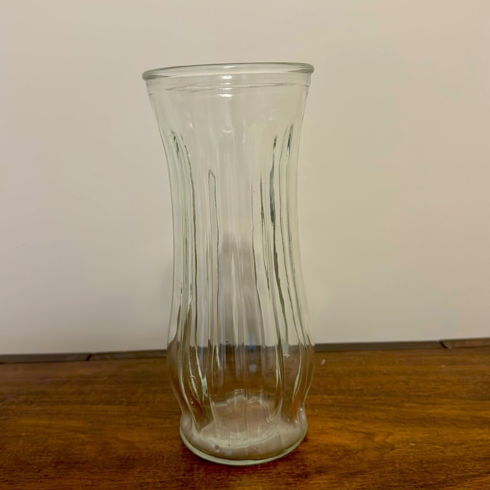 Vintage Clear Ribbed Flower Vase Fluted Floral Arrangement Home Decor